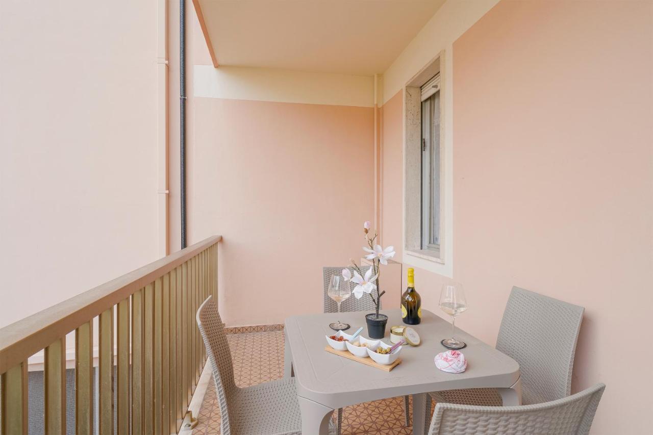 Apartamento Near The Sea - Wifi And Parking Ventimiglia Exterior foto