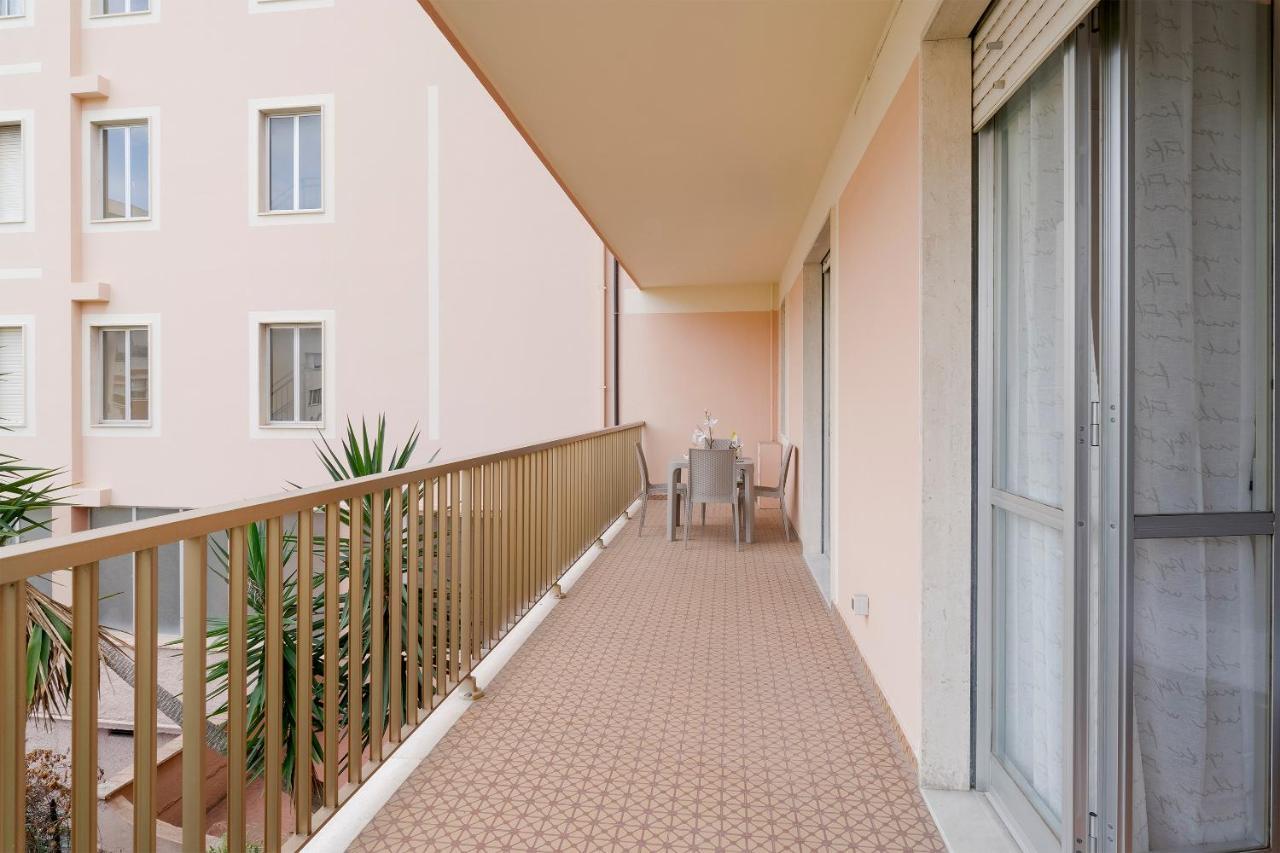 Apartamento Near The Sea - Wifi And Parking Ventimiglia Exterior foto